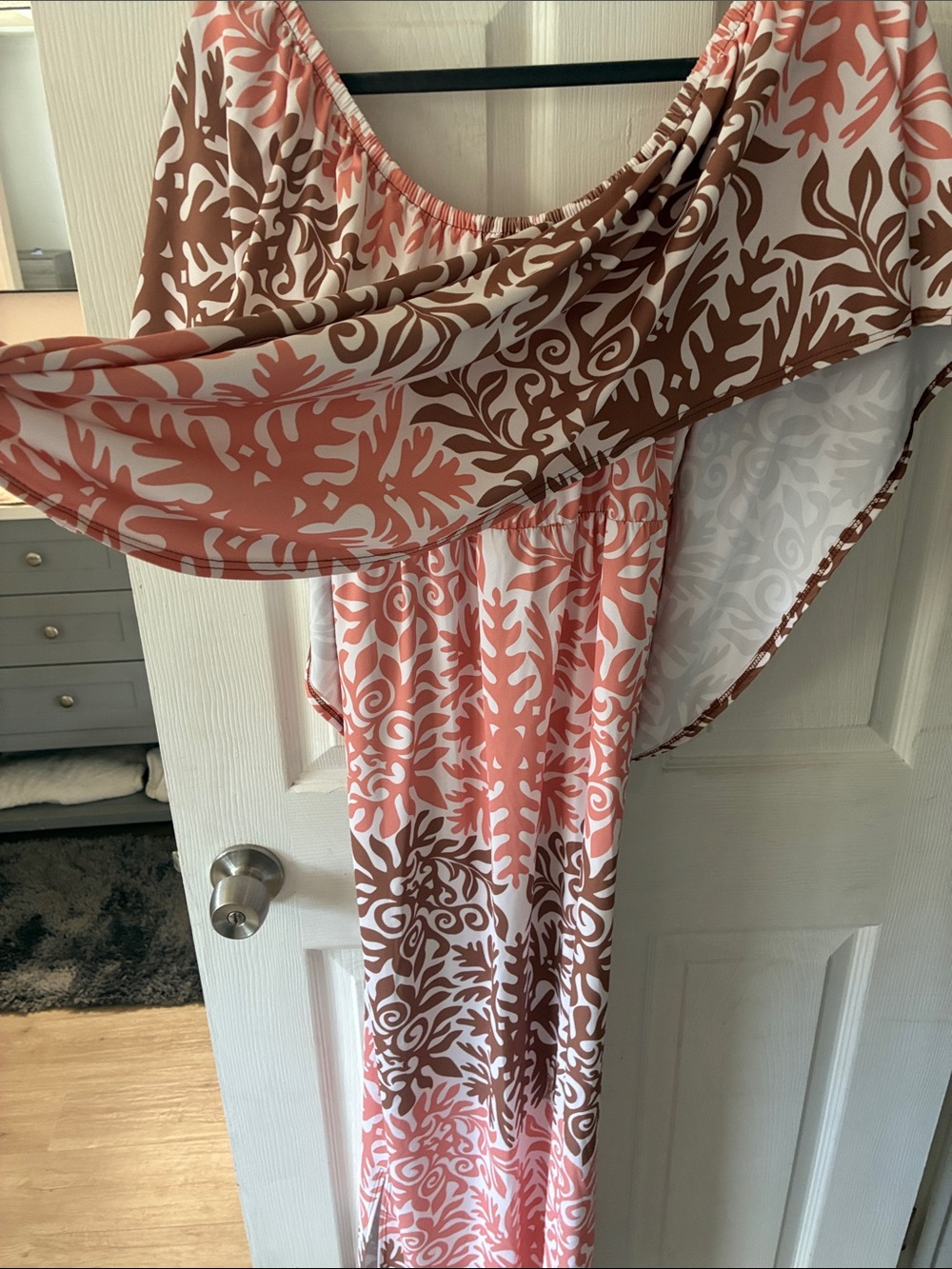 Manuhealii Coral Pink & Brown Off-Shoulder Maxi Dress - Picture 3 of 6